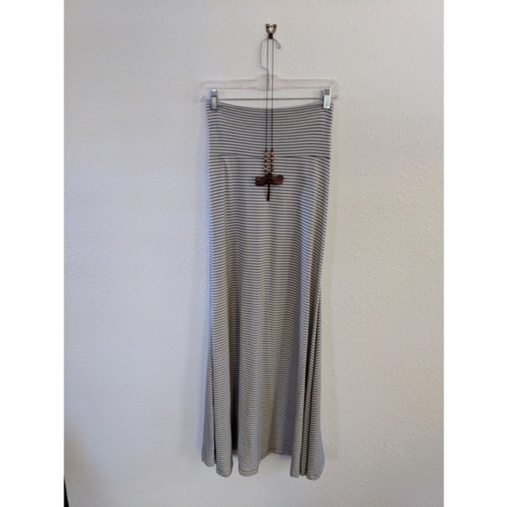 Horizontal Striped High Waisted Maxi Skirt Size L